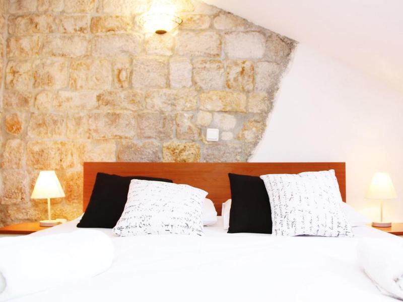 Guest house Ivanka Trogir
