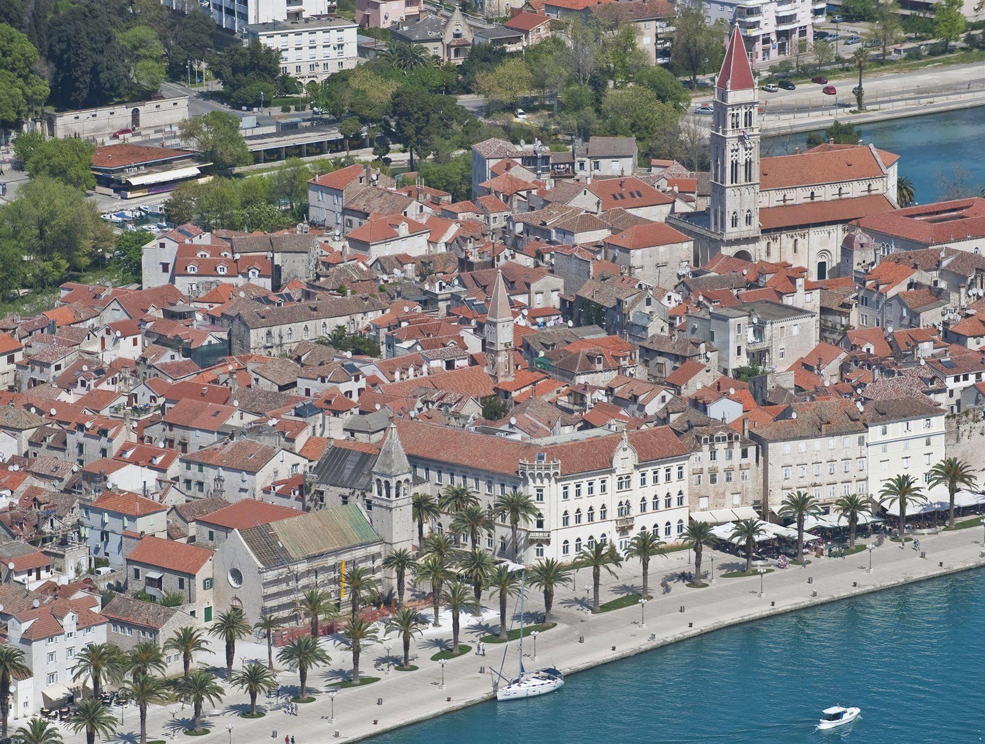 Guest house Ivanka Trogir